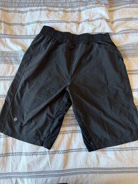 lululemon athletica Men's Black Athletic Shorts